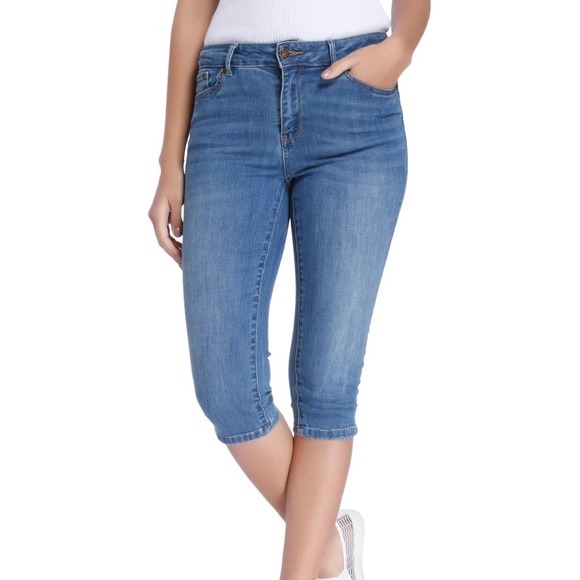 Vero Moda Denim Capris - Picture 1 of 5